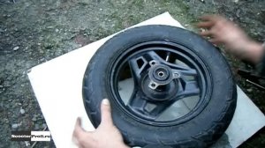 Как поменять подшипники на переднем колесе скутера