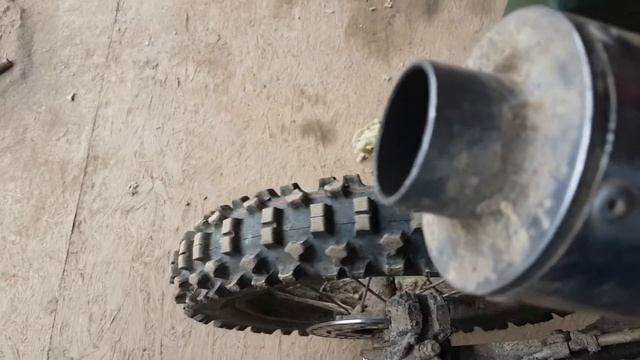 Глушитель от ttr набили новой стекловатой, сравнение выхлопа, теперь буду раковать и орать смотреть онлайн