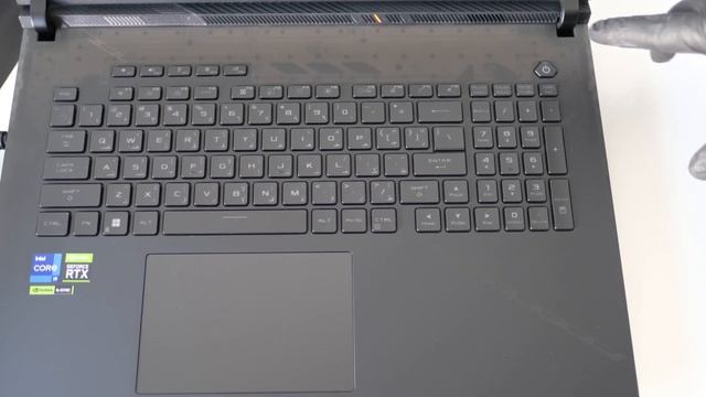 Unboxing Asus ROG Strix Scar 18 смотреть онлайн