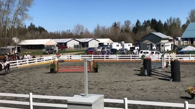 0.75m Jumpers SloMo смотреть онлайн