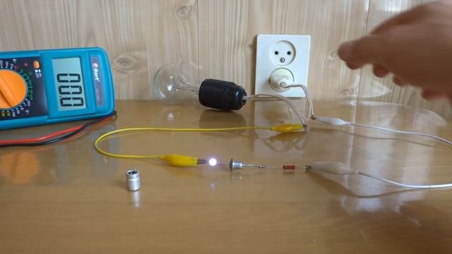 СКРЫТЫЕ ФУНКЦИИ ОБЫКНОВЕННОГО СВЕТОДИОДА смотреть онлайн