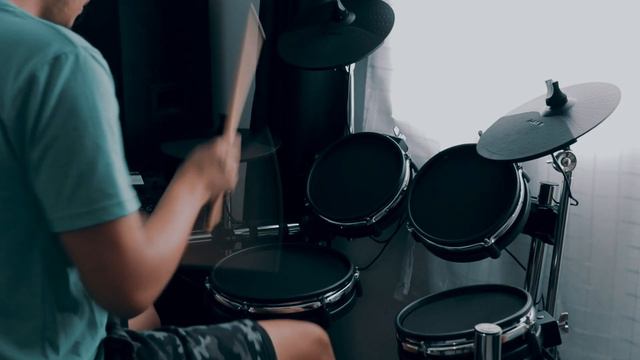Rolling In the Deep - Adele Drum Cover on Alesis Surge Mesh Kit смотреть онлайн
