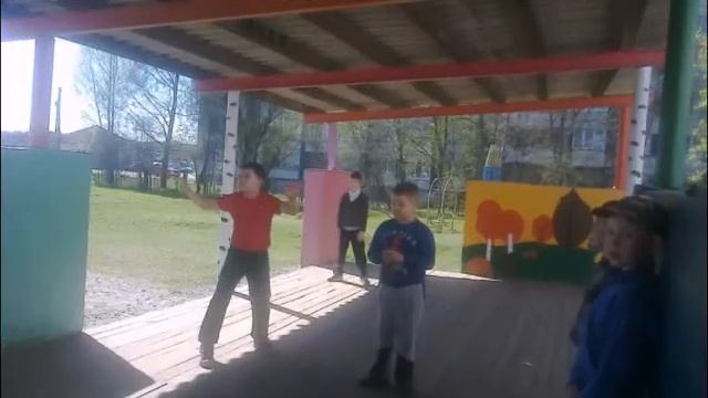 Слайд-шоу о выпускниках 4-го класса Минской начальной школы 2018 г. смотреть онлайн