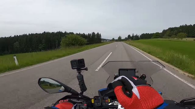 Testride BMW S1000XR - schon schlimm irgendwie... смотреть онлайн