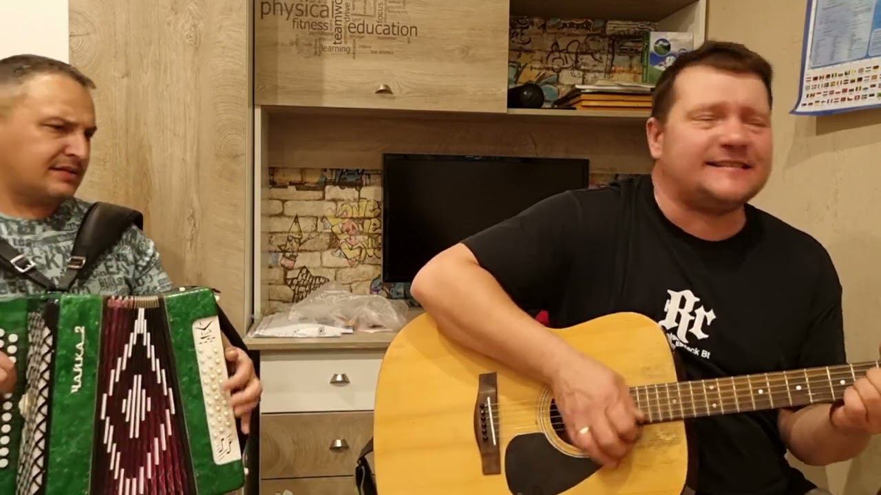 Вспоминаю вечер в школе и твою подружку Олю. смотреть онлайн