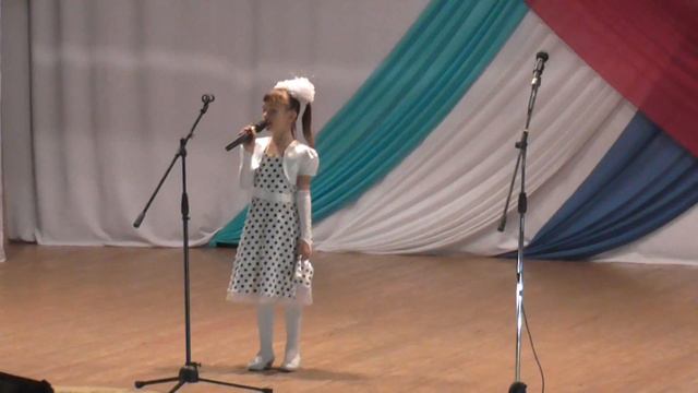 Карина Селезнева 6 лет "Весна" муз. Воинова. МКДОУ "Детский сад№3 п. Теплое. смотреть онлайн