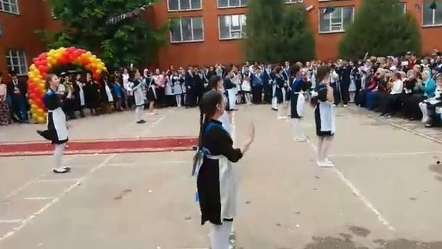 Флешмоб 9-х классов смотреть онлайн