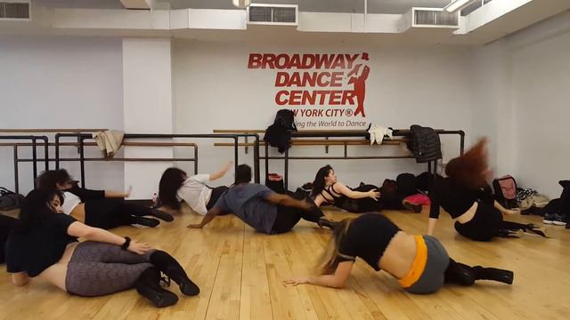 Heels Class when Yvonne-Marie Sain смотреть онлайн