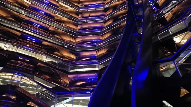 Vessel (Нью~йорк). Новая смотровая площадка 2019 года за 200 млн. долларов.