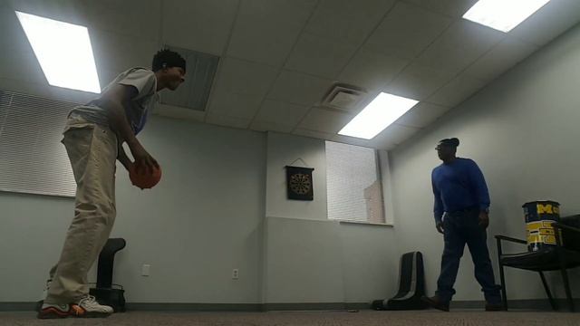 Playing ball with mr.A(cameraX) part2?? смотреть онлайн