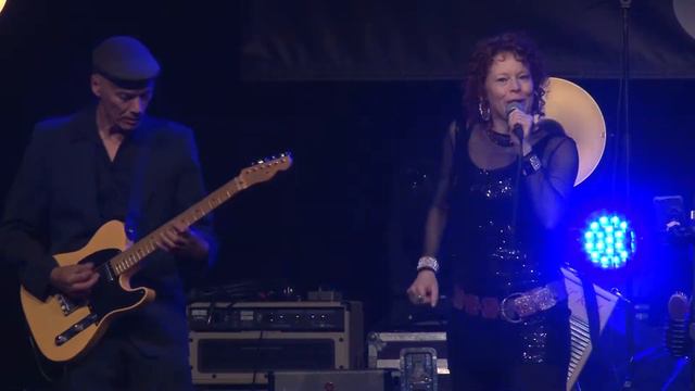 Lil' Red & The Rooster - Bain de Blues 2019 - Respect Your Sisters & Black Cat Fever смотреть онлайн