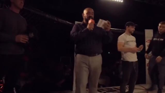 MOST INAPPROPRIATE MOMENTS BETWEEN FIGHTERS AND RING GIRLS смотреть онлайн