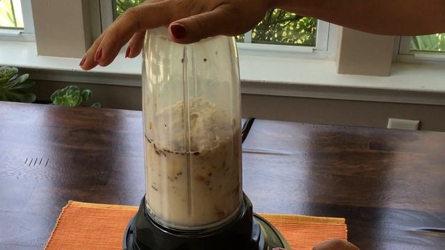 Oatmeal Banana Smoothie смотреть онлайн