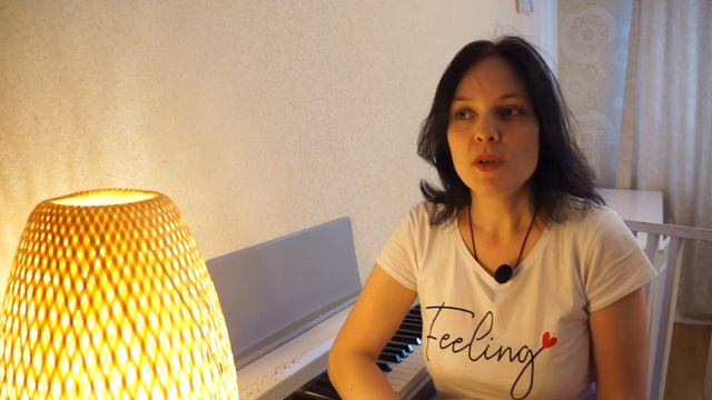 #1 Блиц-опрос "Зачем учителю английского музыка???" смотреть онлайн