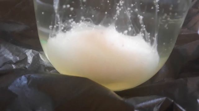 "Паутинная порча". Диагностика яйцом. Как её показывает в обкатке яйцом. смотреть онлайн