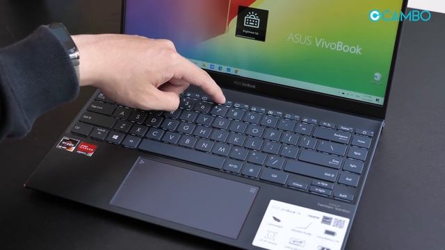 ASUS ZenBook 14 UM425IA Review | តួខ្លួនតូចស្រស់ស្អាត កម្លាំងខ្លាំង កាន់ថ្មបានយូរម៉ោង смотреть онлайн