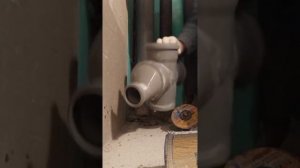 замена тройника  канализации  на стояке