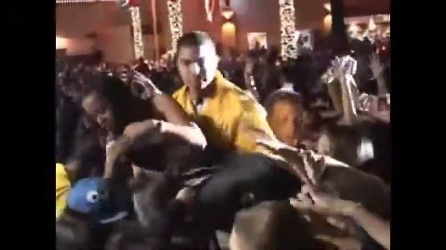 Justin Biber - Maddness [Live Concert For Free] смотреть онлайн