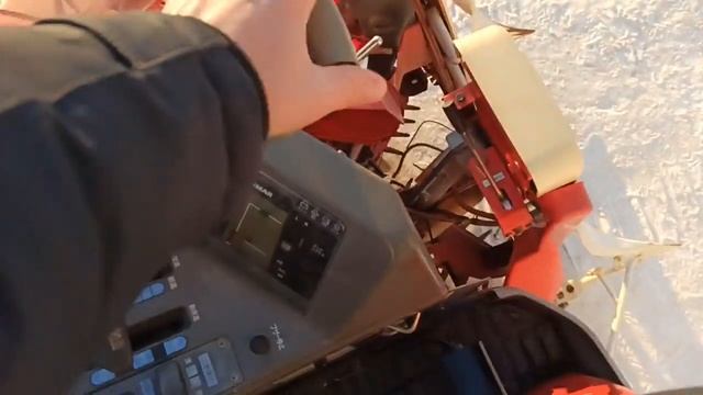Зерноуборочный мини-комбайн Yanmar GC221 смотреть онлайн