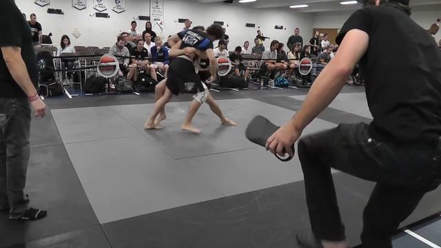 Nathaniel Perl vs Arnaud Clausmann - Intermédiaire / Intermediate -170 Round Robin смотреть онлайн