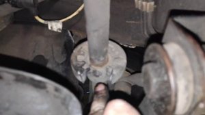 Daewoo Lanos СРОЧНО ДЕЛАЙТЕ ЭТО чтобы у вас не лопнул привод демонтаж балансира на приводе (полуоси