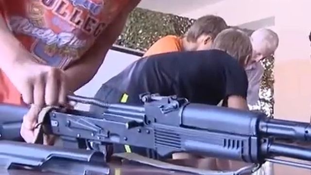 Семь дней в армии проведут трудные подростки