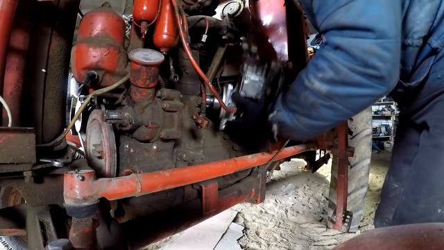 Заводим T-25 который стоял 27 лет, старания напрасны смотреть онлайн