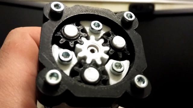 Compact gearbox for Nema17 type stepper motor