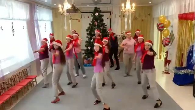 Новогодний флешмоб педагогов смотреть онлайн
