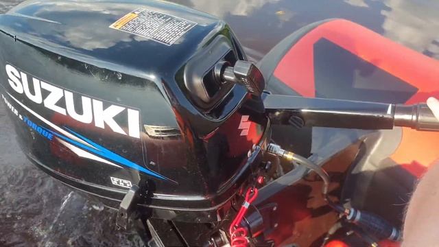 Suzuki dt9.9as 2х тактный. Это нормальная работа мотора на холостых? смотреть онлайн
