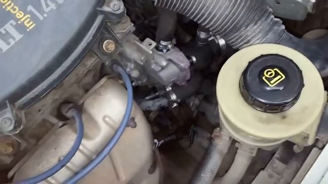 Замена жидкости ГУР Рено Логан I 2006 г.в. смотреть онлайн