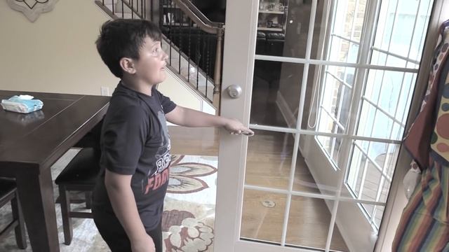 HALLOWEEN Killer Clowns in the Backyard Prank! (FV Family Scary Movie) смотреть онлайн
