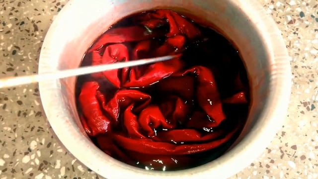 HOW TO COLOR (dye) SHIRT AT HOME // कपड़ो में कलर कैसे करे // HOW TO DYE CLOTHES AT HOME | DS News смотреть онлайн