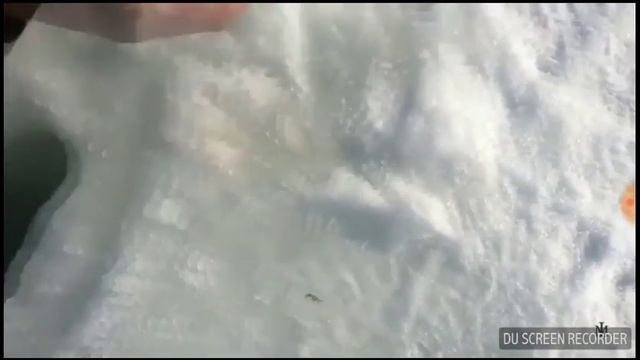 Приколы на зимней рыбалке:) смотреть онлайн
