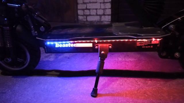 Доп.установлены фары,подсветка на электросамокат Beaster Scooter bs11. Часть 3. смотреть онлайн