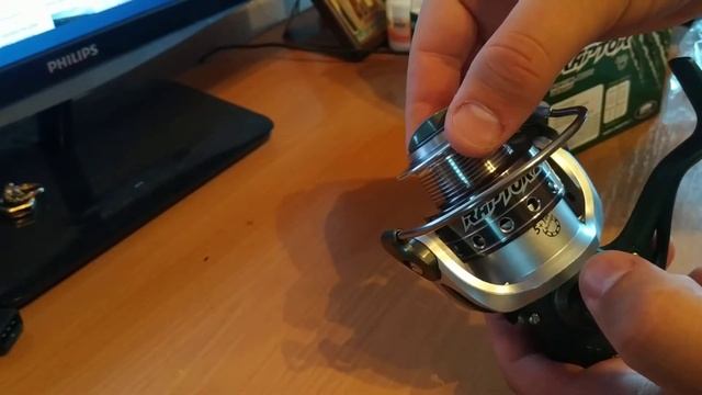 Распаковка катушки. LINEAEFFE RAPTOR 2000 смотреть онлайн