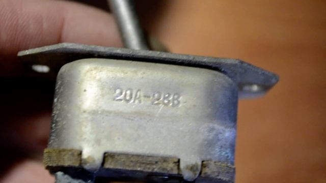 Тумблера-СССР с зелёным подсветом-радиактивны или нет? смотреть онлайн