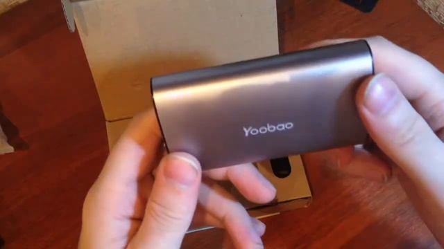 Фирменный power bank 10200mAh смотреть онлайн