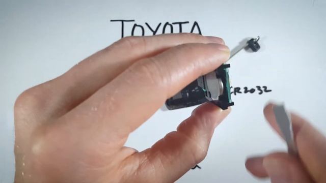 Toyota Sequoia Key Fob Battery Replacement (2019 - 2021) смотреть онлайн
