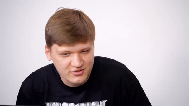 S1mple обозревает ноутбук смотреть онлайн