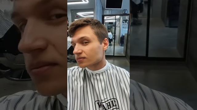 Делаем стрижку в барбершопе "Черный ус" за 25 рублей! смотреть онлайн