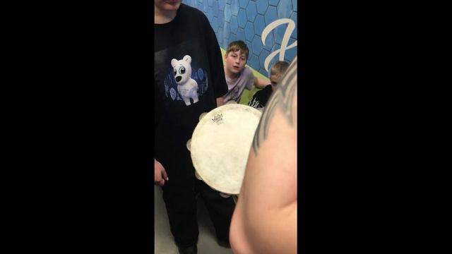 Знакомство с перкуссией (ударные инструменты) у 8 отряда лагеря Хрустальный 3 смена 2024 год смотреть онлайн