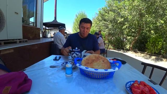 Узбекистан.Шок!!!!600 кг моркови нарезать вручную!???Чиракчи рынок смотреть онлайн