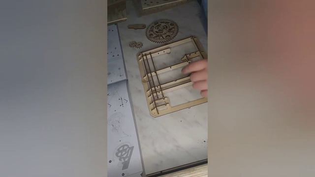 сборка, обзор на механический 3D деревянный конструктор ROKR смотреть онлайн