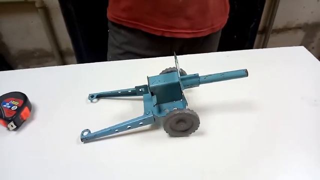игрушка СССР. пушка железная стреляющая смотреть онлайн