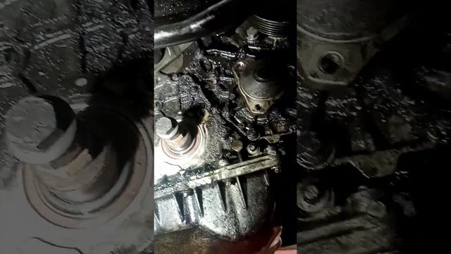 water pump leak Volvo s40 1.9 diesel смотреть онлайн