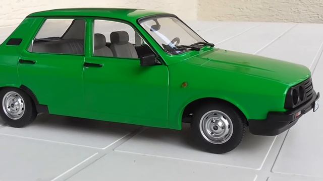 ⛔️ Dacia 1310 TLX (1991) ? In 1:18 ? By Triple9 ⛔️