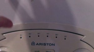Ariston двухконтурный котел. Стучит? Горит желтая лампа?