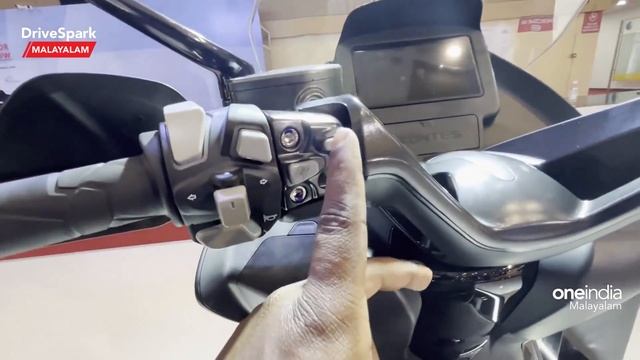 Auto Expo 2023 | Zontes 350E Maxiscooter Showcased | Manu Kurian