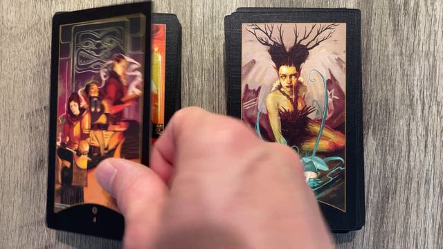 Dungeons and Dragons Tarot - 4k Flip Through смотреть онлайн